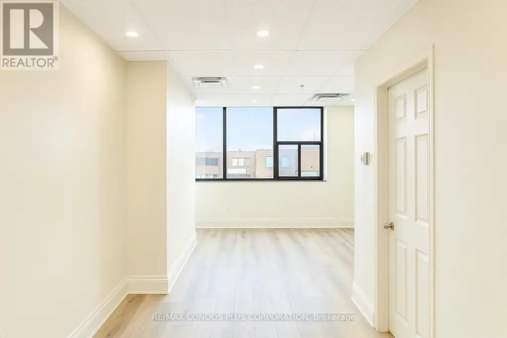 Unit 3 (second Floor) - 260 Regina Road, Vaughan (West Woodbridge Industrial Area)